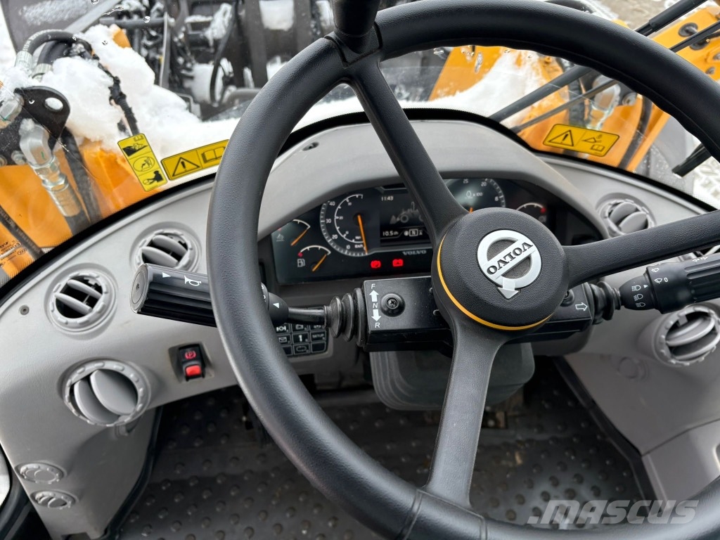 Volvo L 90 H / L90H Naudoti ratiniai krautuvai