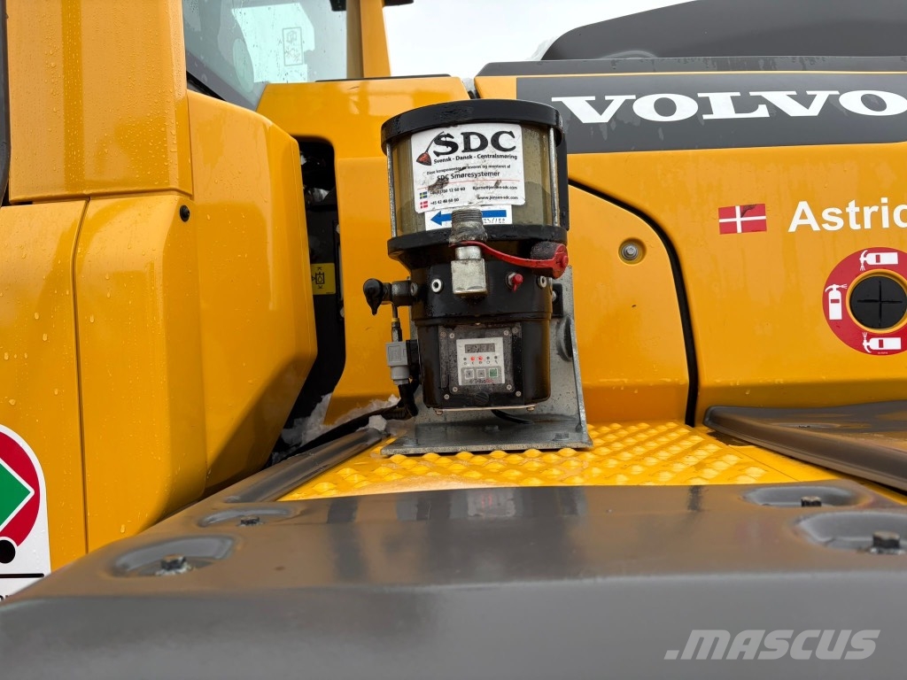 Volvo L 90 H / L90H Naudoti ratiniai krautuvai