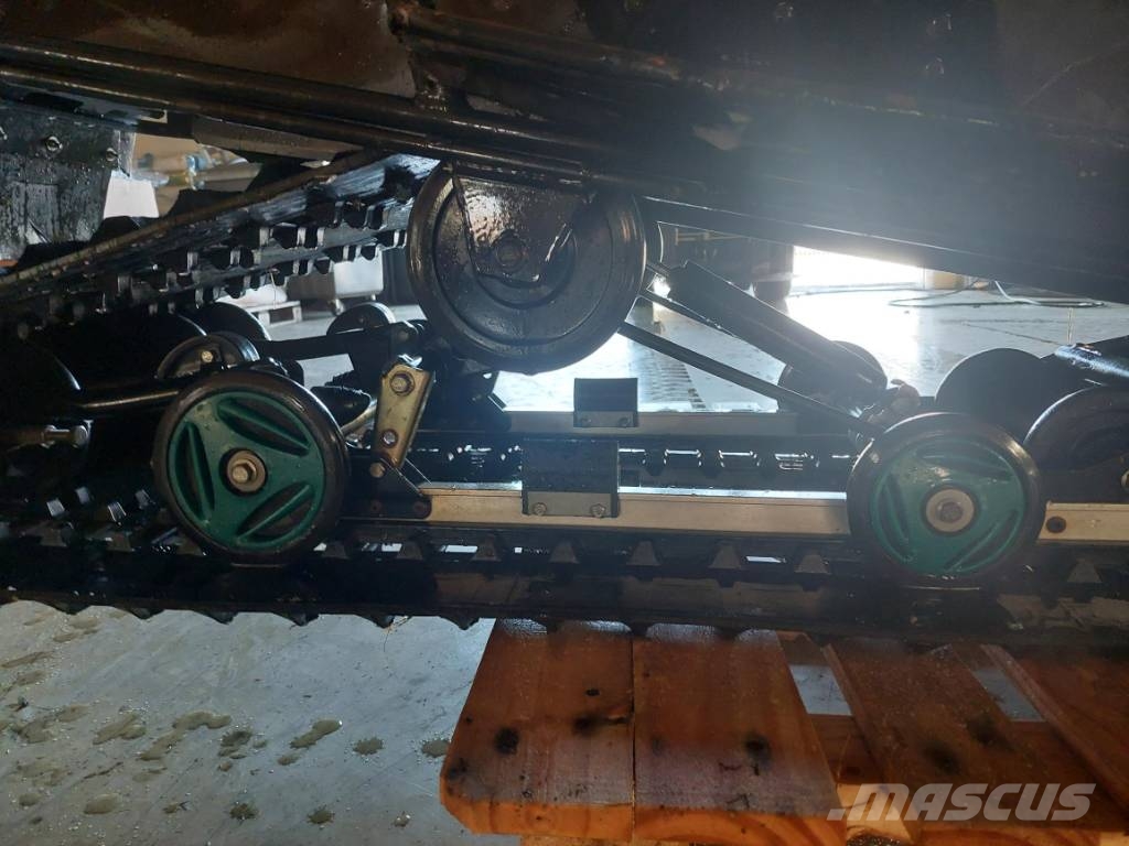 Lynx GLX 6900 FCE Schneemobile