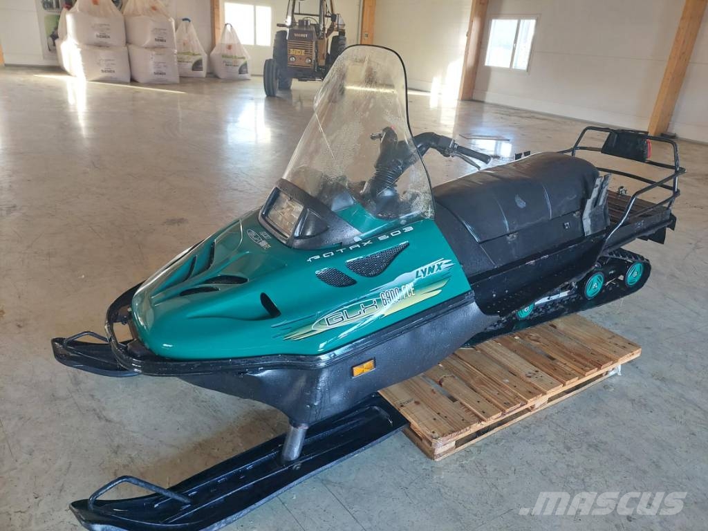 Lynx GLX 6900 FCE Schneemobile