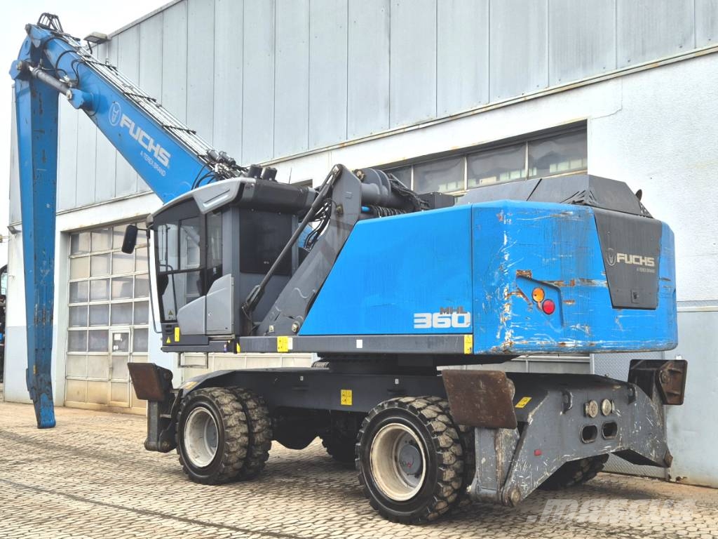 Fuchs MHL 360 F Waste / industry handlers