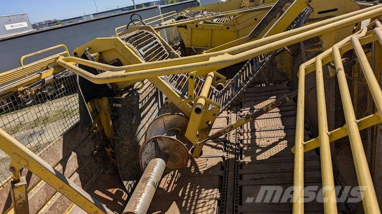 Ropa TIGER V8-3 beet harvester / 6000 MTH Μηχανή εξαγωγής και συλλογής τεύτλων