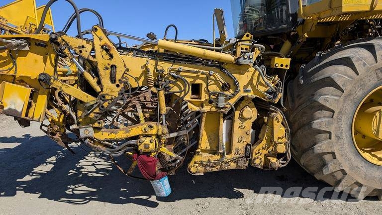 Ropa TIGER V8-3 beet harvester / 6000 MTH Μηχανή εξαγωγής και συλλογής τεύτλων