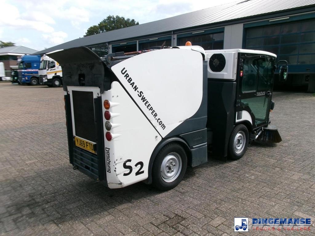 Boschung S2 street sweeper كناسات