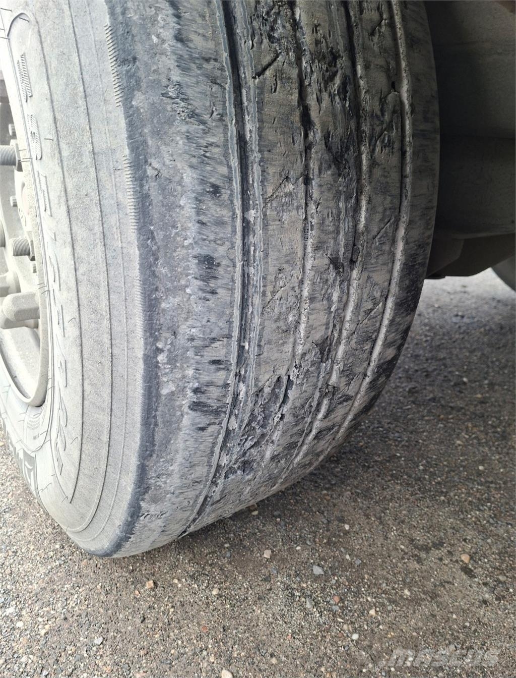 Wielton NW - 3 مقطورات أخرى