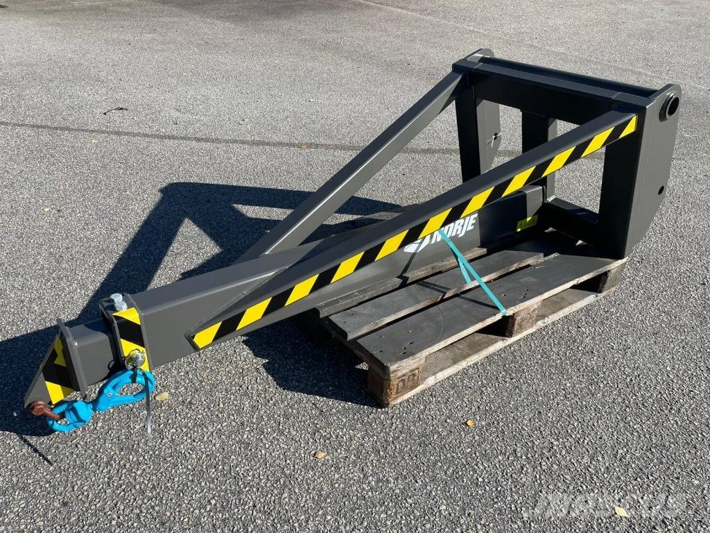 Norje Kranarm Manitou fäste 2-3,3m 1900-1150kg Övriga