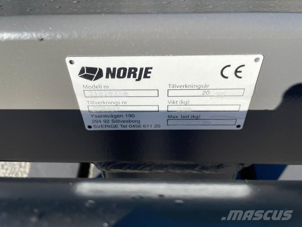Norje Kranarm Manitou fäste 2-3,3m 1900-1150kg Övriga