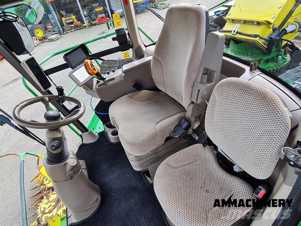 John Deere 8400i Including Kemper 360 Plus حصادات الأعلاف