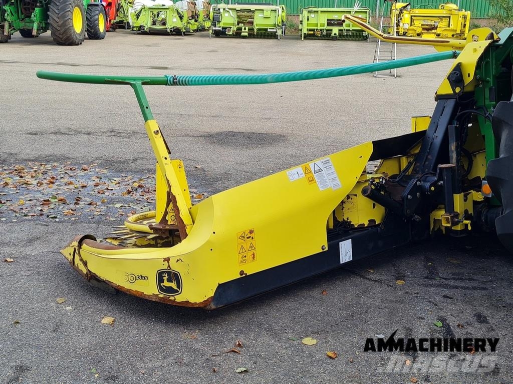 John Deere 8400i Including Kemper 360 Plus حصادات الأعلاف