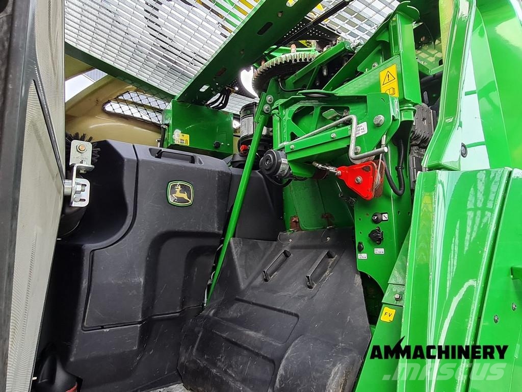 John Deere 8400i Including Kemper 360 Plus حصادات الأعلاف