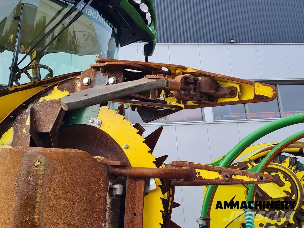 John Deere 8400i Including Kemper 360 Plus حصادات الأعلاف