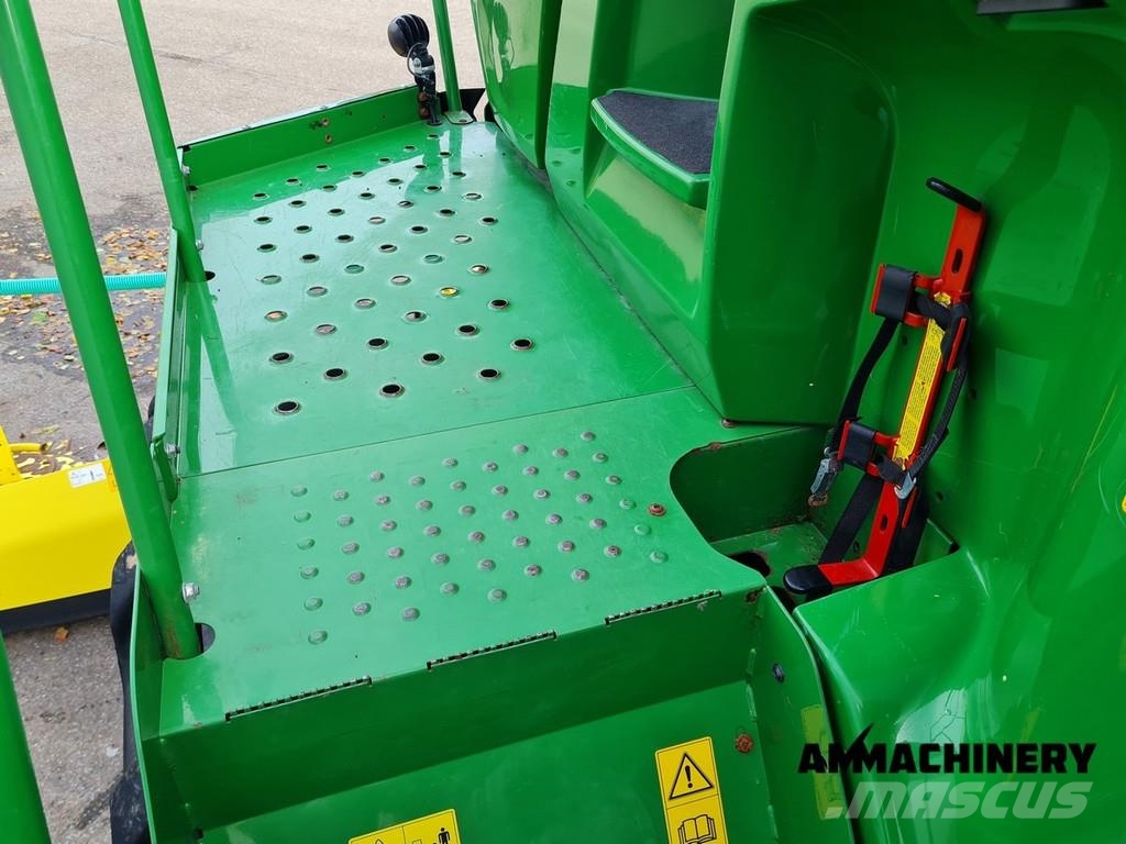 John Deere 8400i Including Kemper 360 Plus حصادات الأعلاف