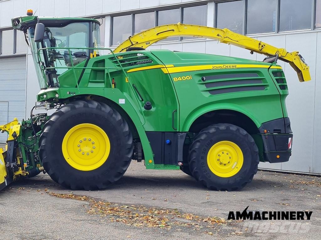 John Deere 8400i Including Kemper 360 Plus حصادات الأعلاف