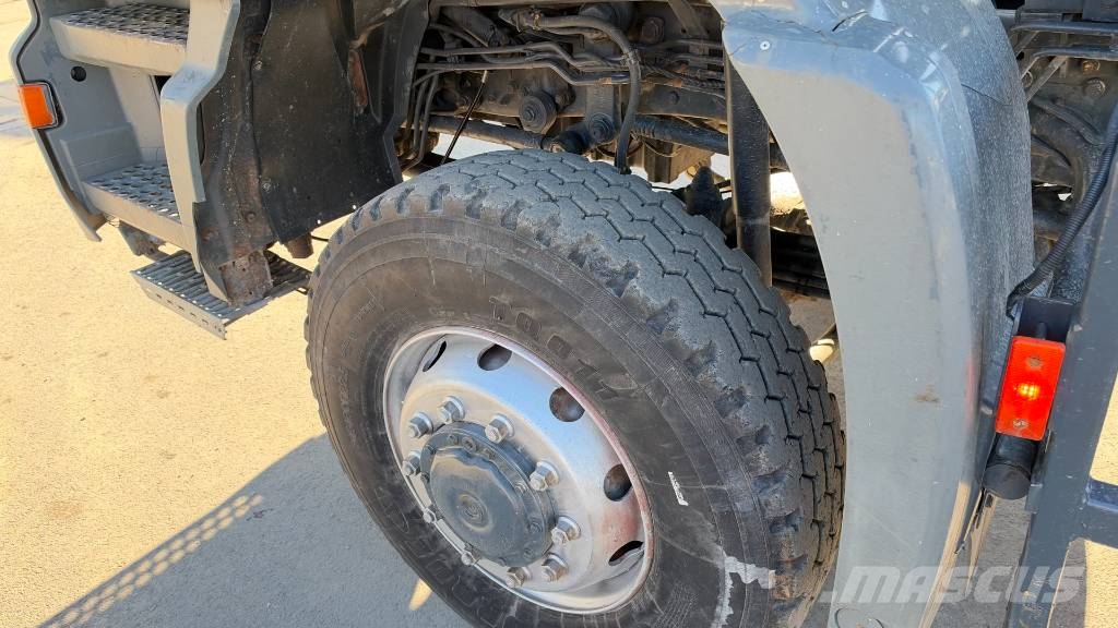 Mercedes-Benz ACTROS 4140 8X8 chassis - big axle - spring Chassis