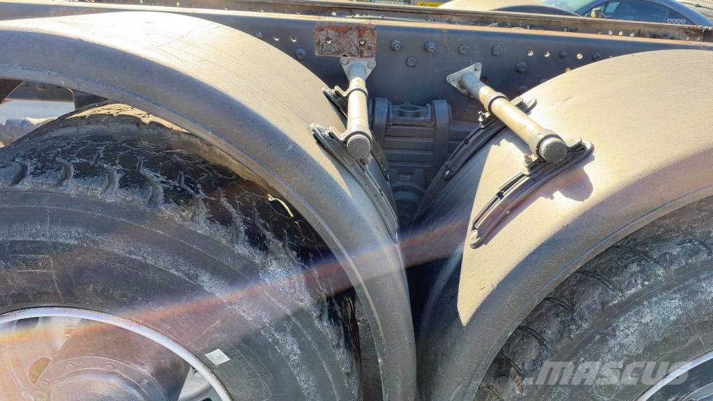 Mercedes-Benz ACTROS 4140 8X8 chassis - big axle - spring Chassis
