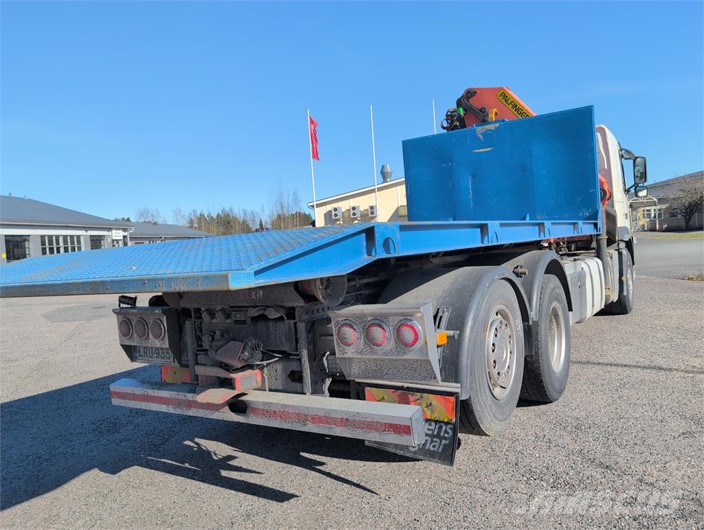 Volvo FM410 Truck mounted cranes