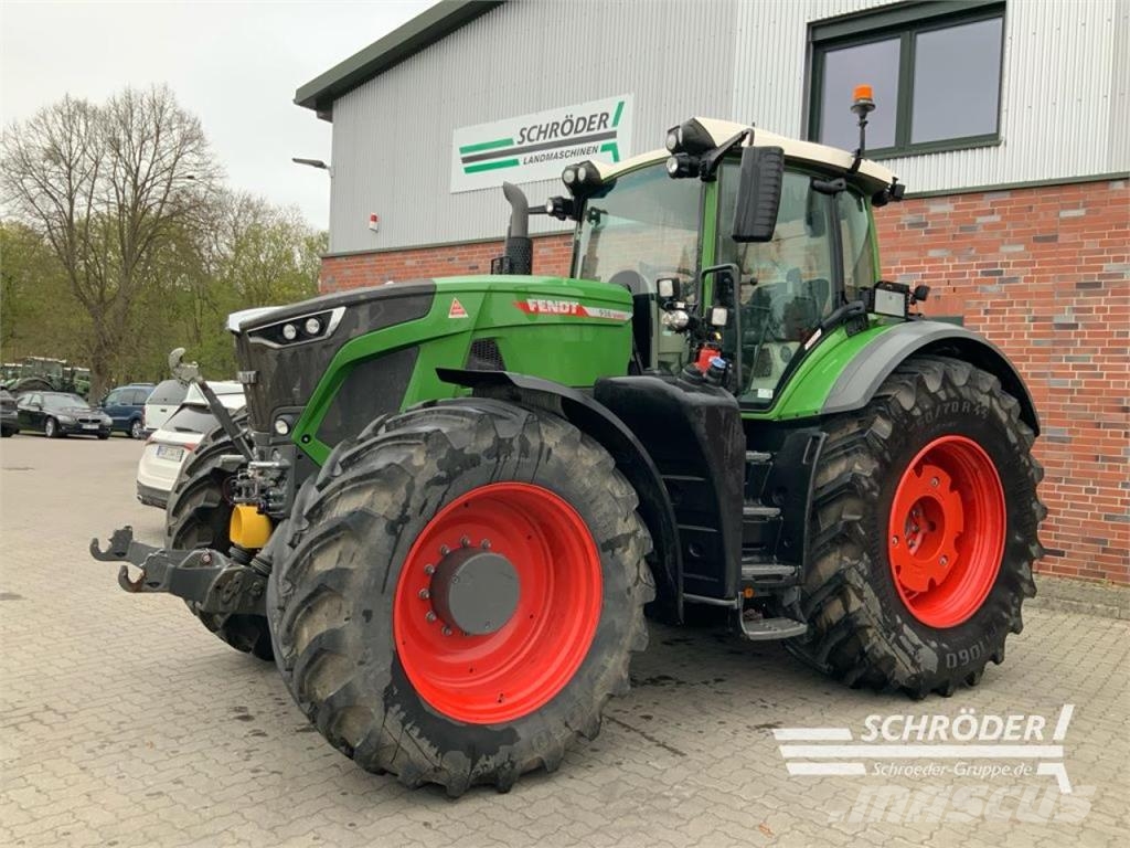 Fendt 936 VARIO GEN7 PROFI PLUS Traktorer