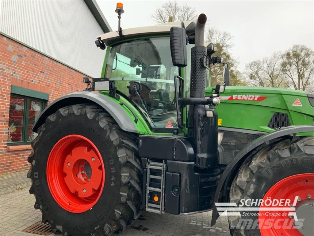 Fendt 936 VARIO GEN7 PROFI PLUS Traktorer