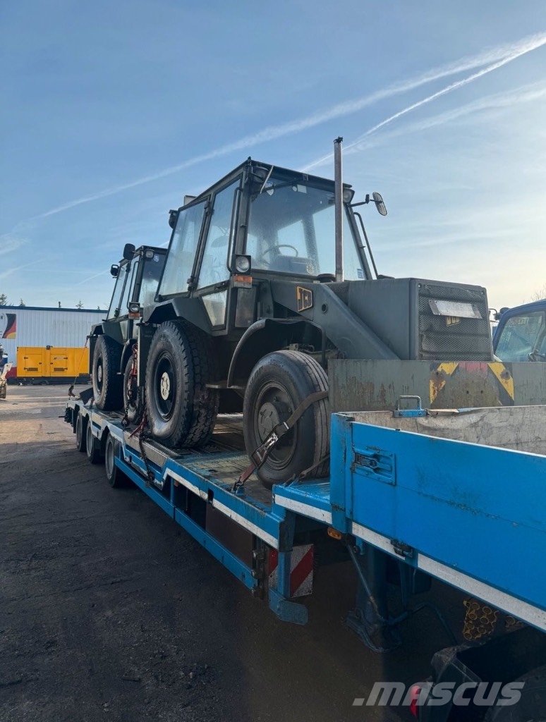 JCB 3 CX Schlepper Traktoren Pushback-Traktor الجرارات