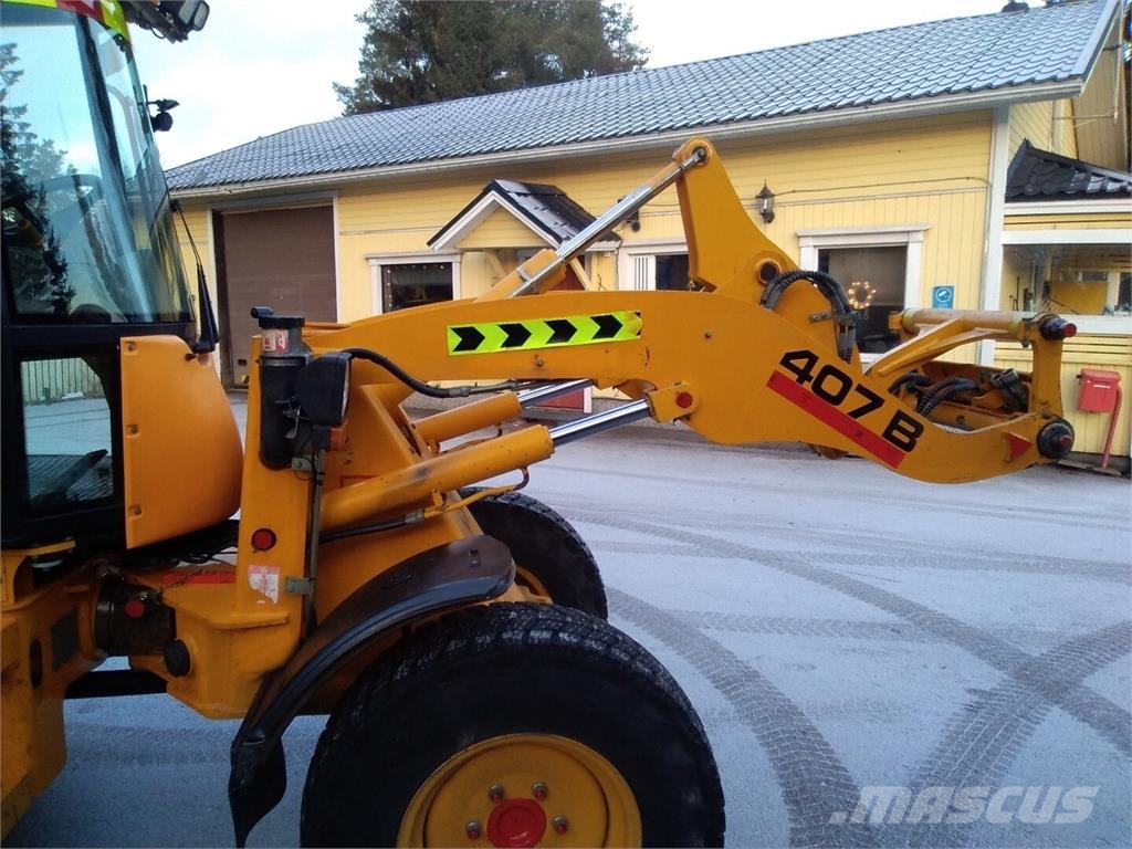 JCB 407 Pyöräkuormaajat