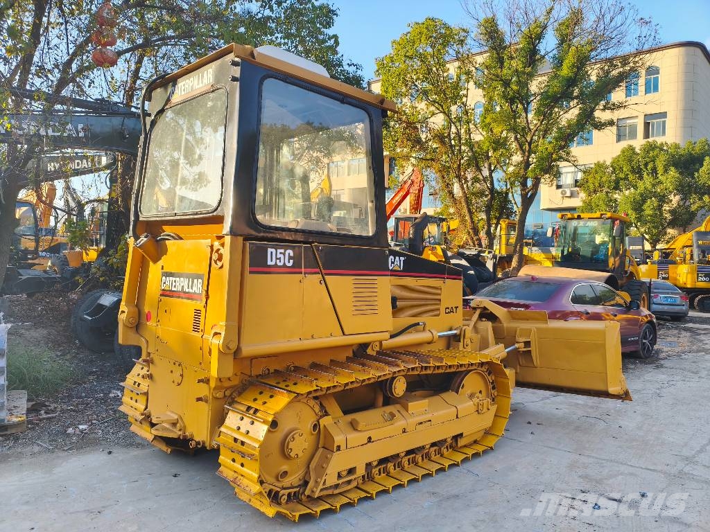 CAT D 5 C Buldožerji goseničarji