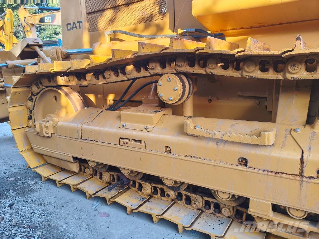 CAT D 5 C Buldožerji goseničarji
