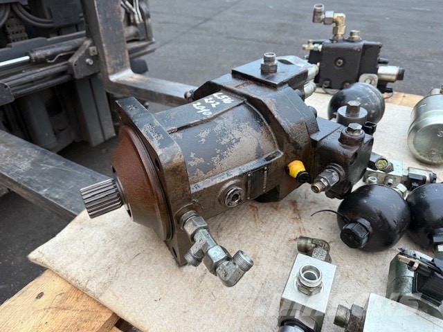 Liebherr L 576 COMPLET PARTS Hidráulica