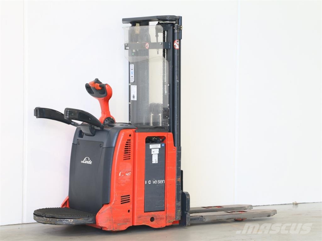 Linde L12AP/133-00 Pedestrian stacker