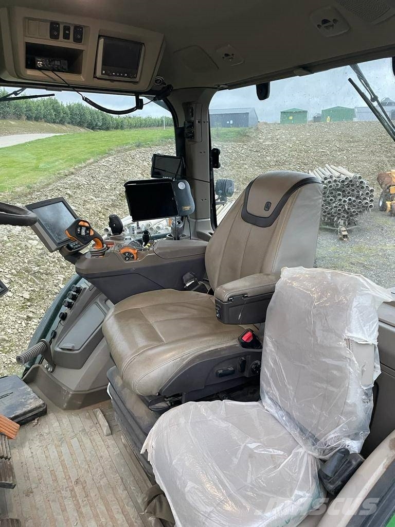 John Deere 7R 330 Tractoare