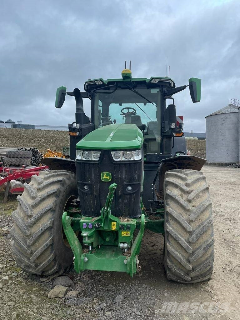 John Deere 7R 330 Tractoare
