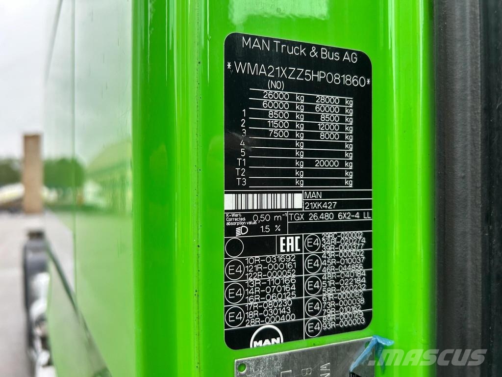 MAN TGX26.480 6x2*4 EURO6 + RETARDER + BDF 20ft Camiones portacontenedores