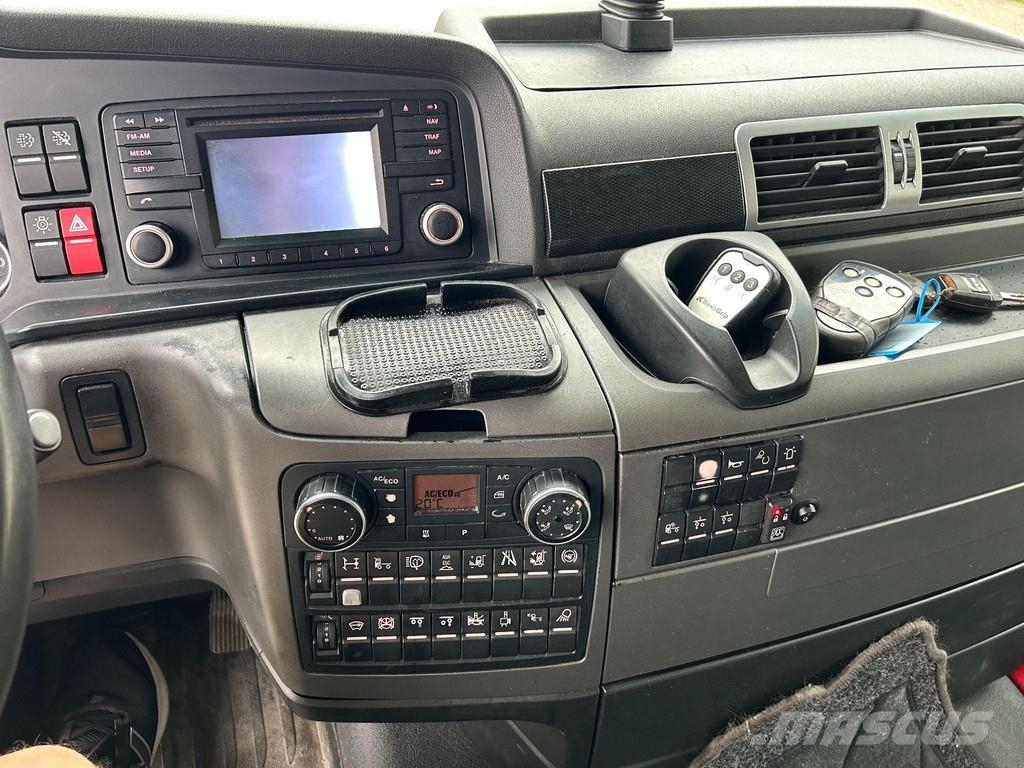 MAN TGX26.480 6x2*4 EURO6 + RETARDER + BDF 20ft Camiones portacontenedores