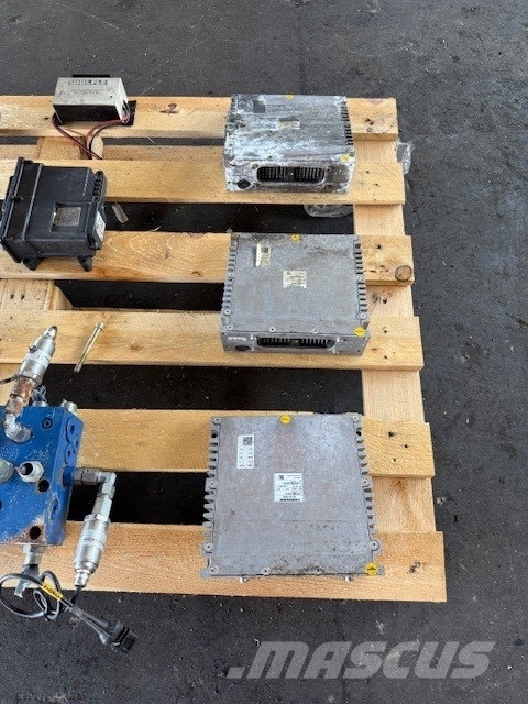 Liebherr LH 26 CAB PARTS COMPLET Førerhus og Interiør