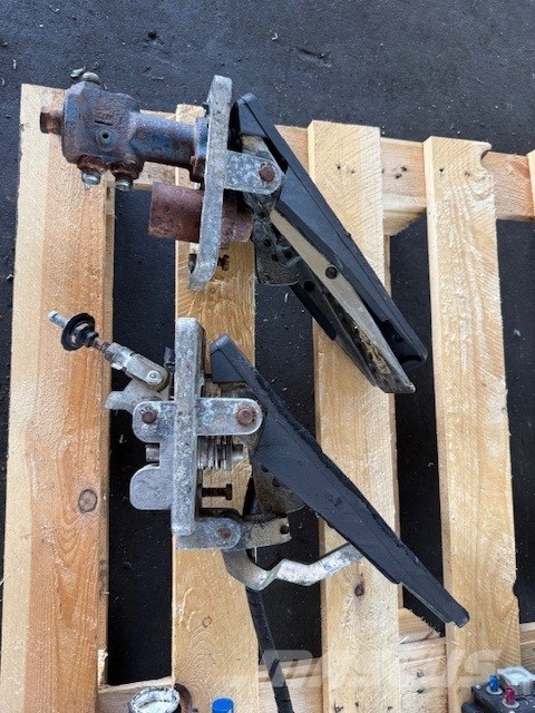 Liebherr LH 26 CAB PARTS COMPLET Førerhus og Interiør