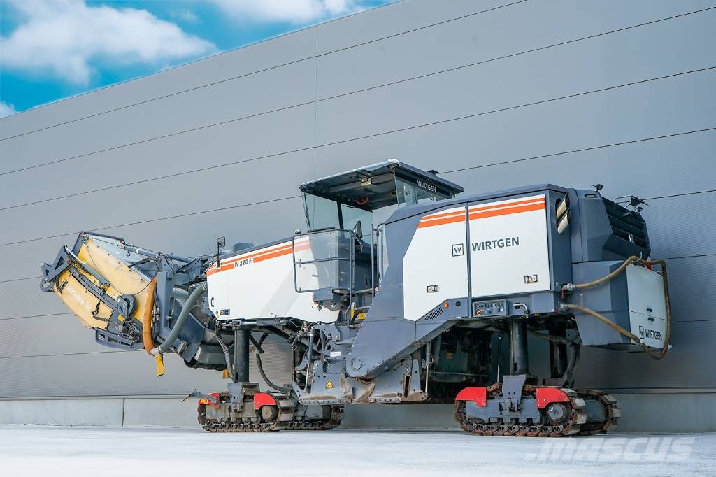 Wirtgen W 220 FI Freze za asfalt