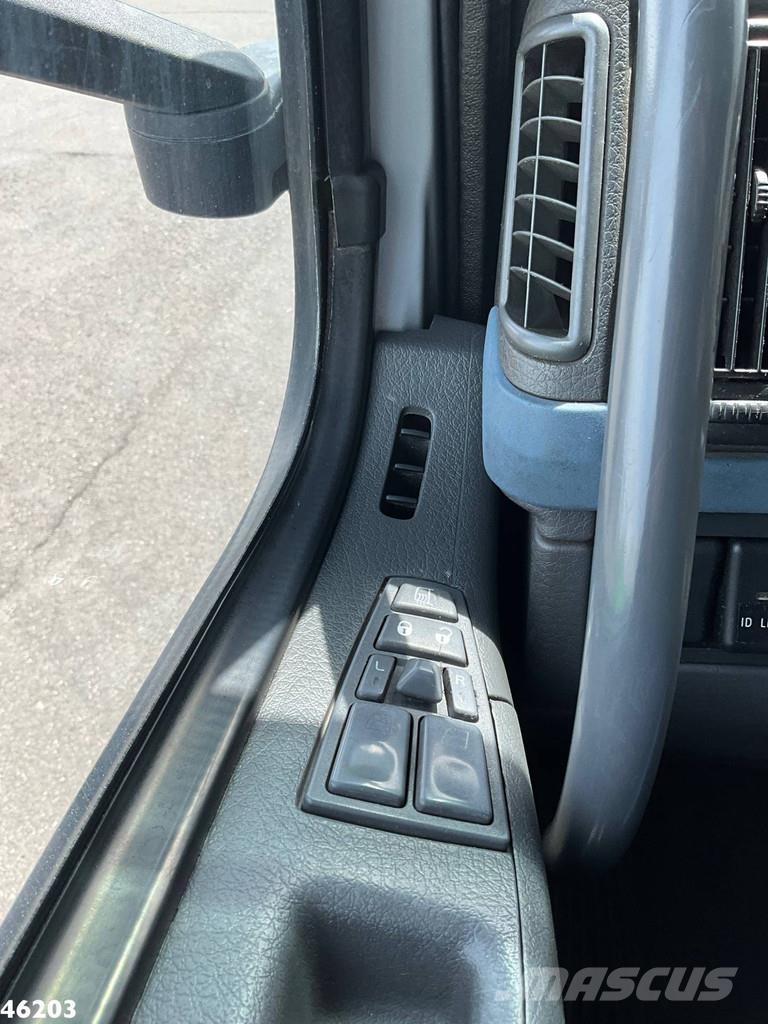 Volvo FH 390 8x4 kolkenzuiger Camiones aspiradores/combi