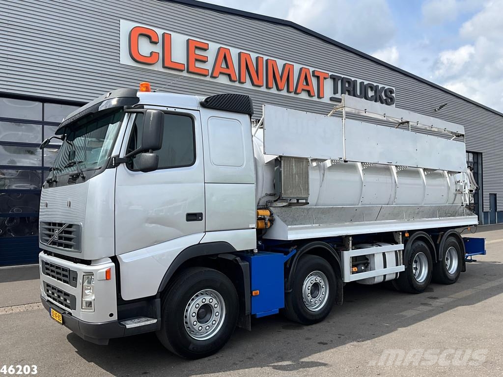Volvo FH 390 8x4 kolkenzuiger Camiones aspiradores/combi