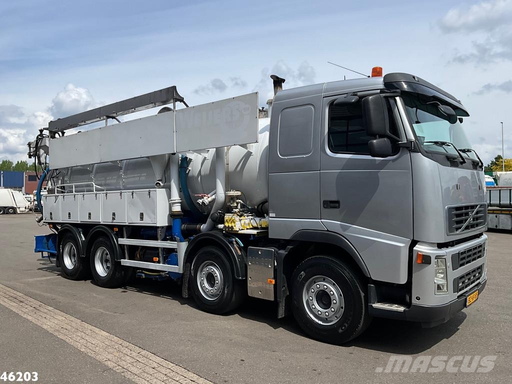 Volvo FH 390 8x4 kolkenzuiger Camiones aspiradores/combi