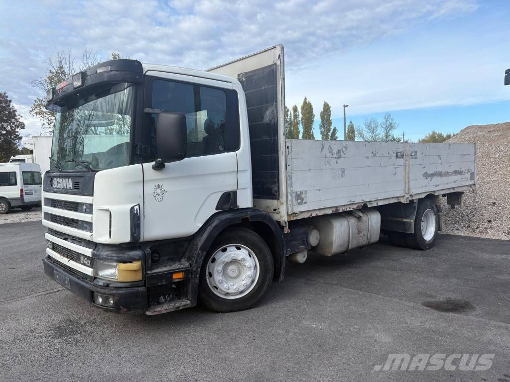 Scania P94 260 4x2 Platós / Ponyvás teherautók