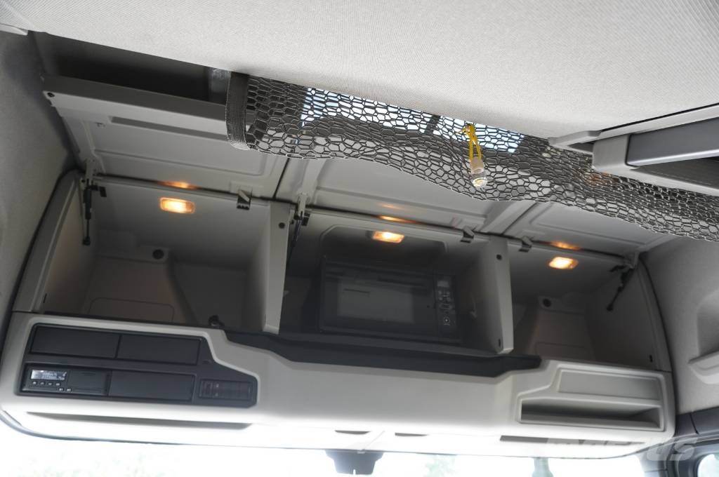 Scania S500 6x2 / BDF / 2023 Camiones portacontenedores