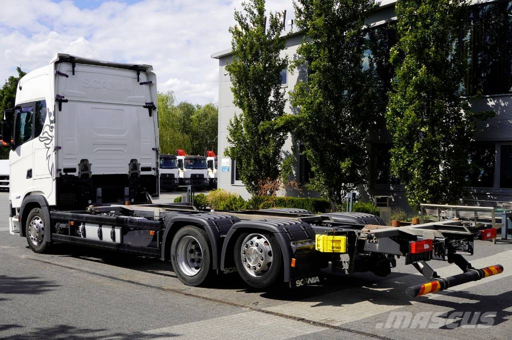 Scania S500 6x2 / BDF / 2023 Camiones portacontenedores