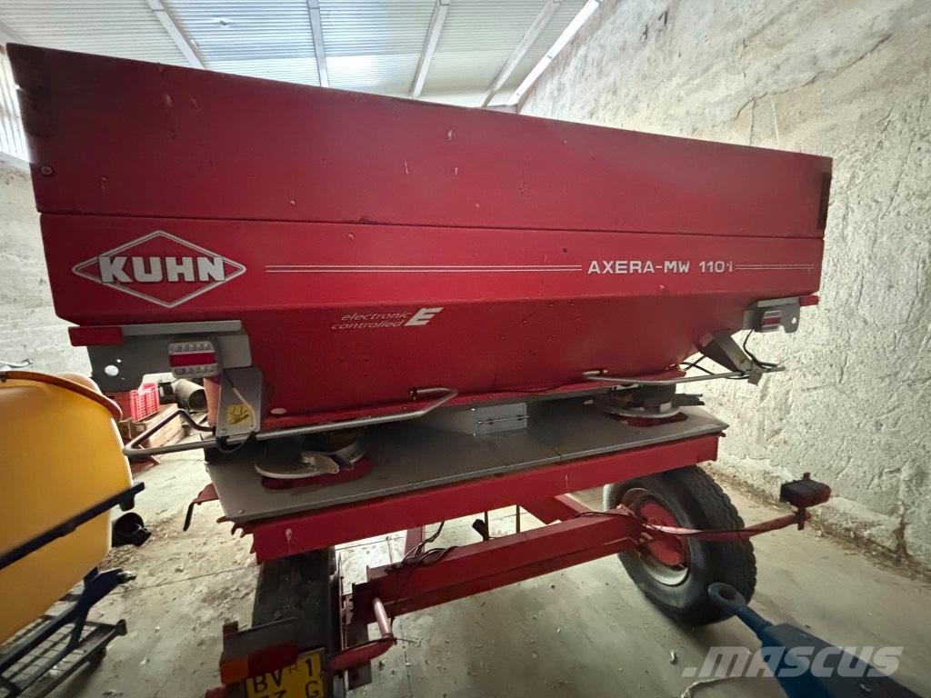 Kuhn Axera MW 1101 미네랄 살포기