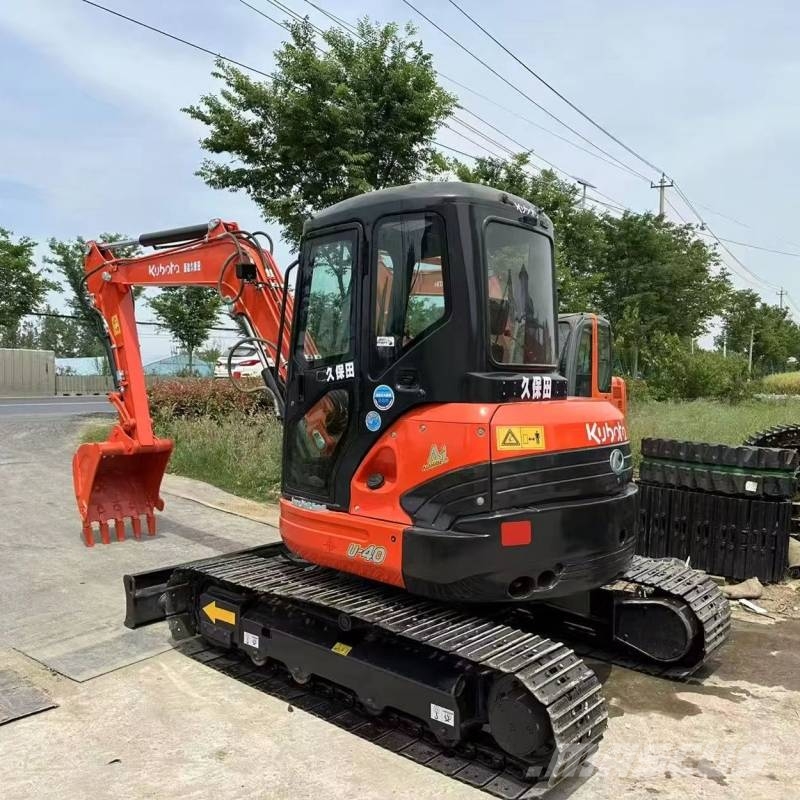 Kubota U40 Bageri guseničari