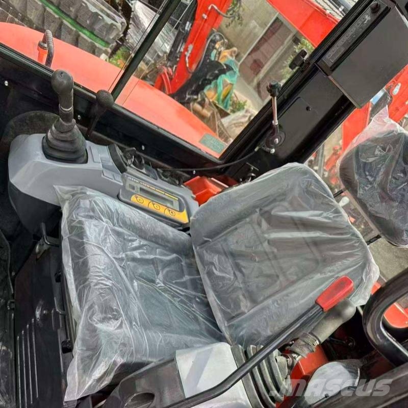 Kubota U40 Bageri guseničari