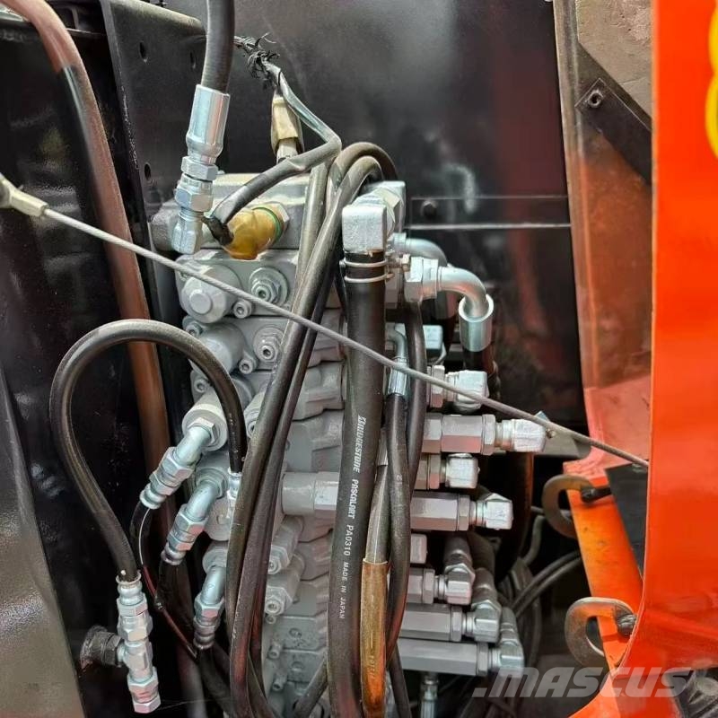 Kubota U40 Bageri guseničari