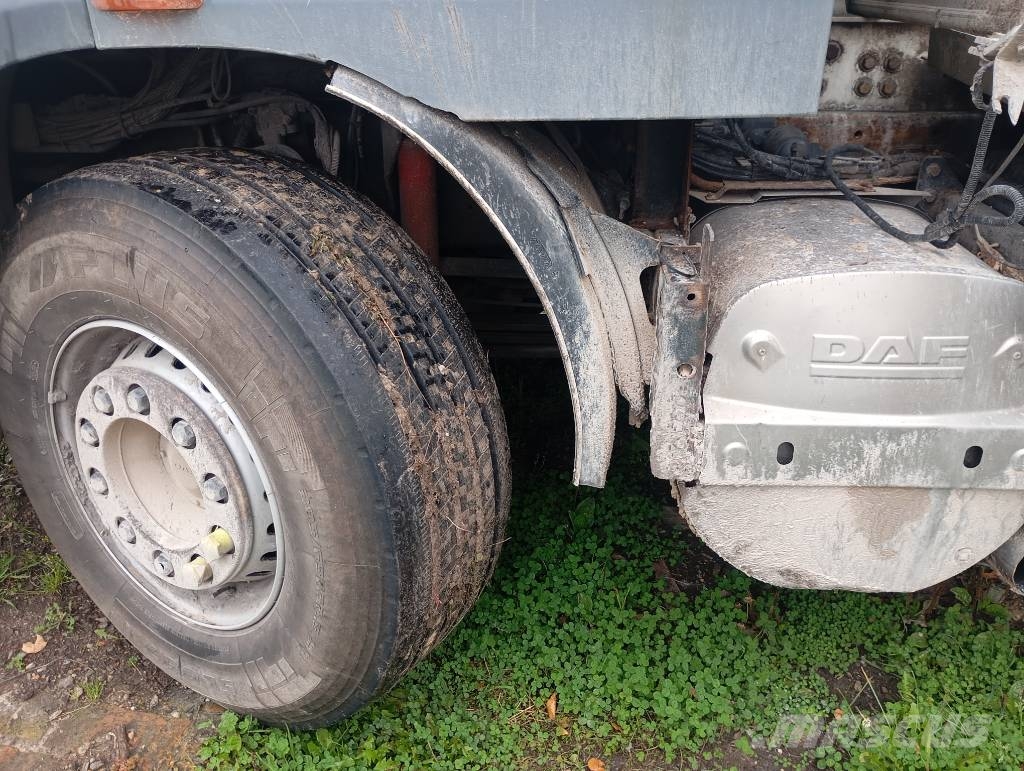 DAF 105XF FTM Gelenkausleger Lader