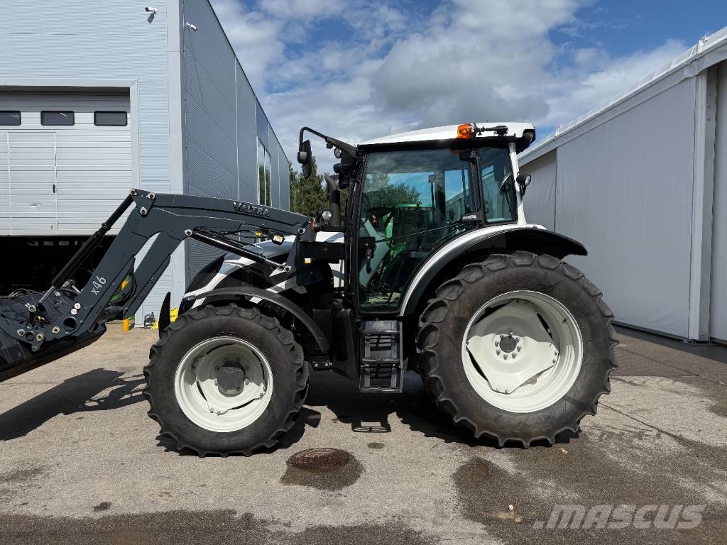 Valtra A115 Tractores