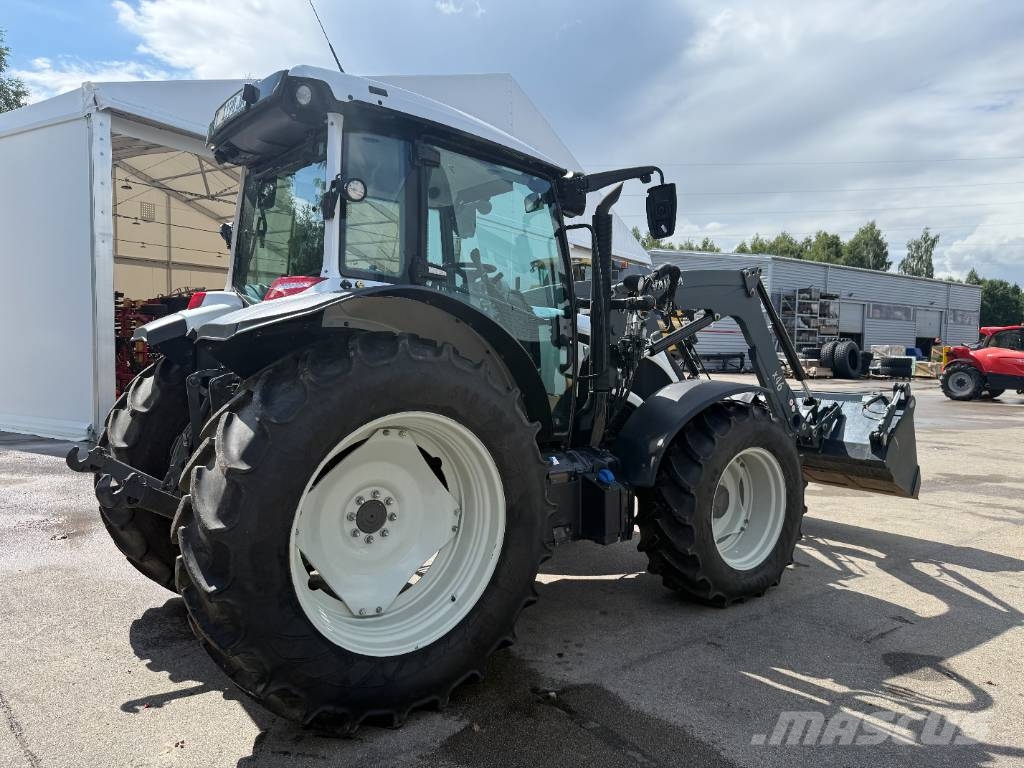 Valtra A115 Tractores