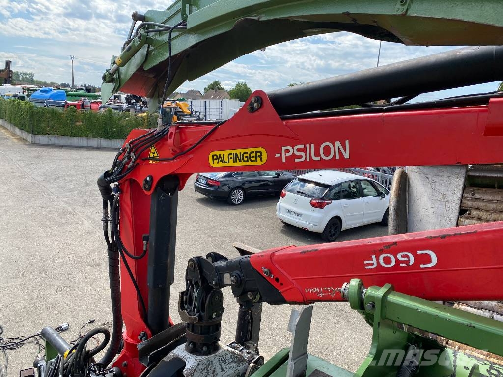 Pezzolato PTH 900/PALFINGER C60F86 endommagé ウッドチッパー