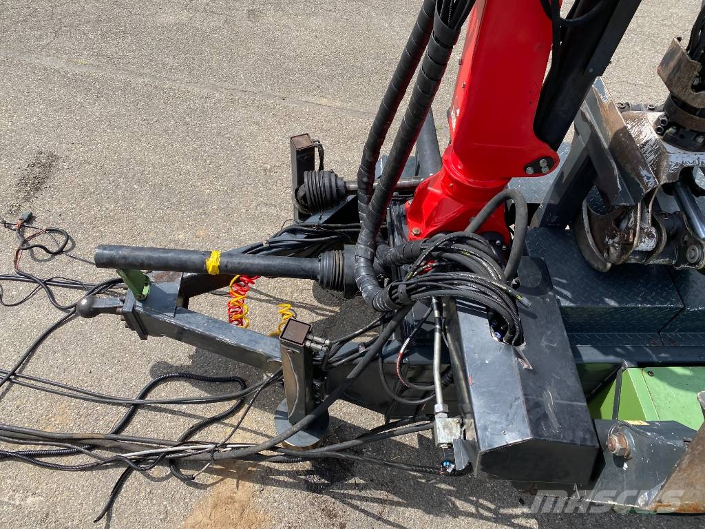Pezzolato PTH 900/PALFINGER C60F86 endommagé ウッドチッパー